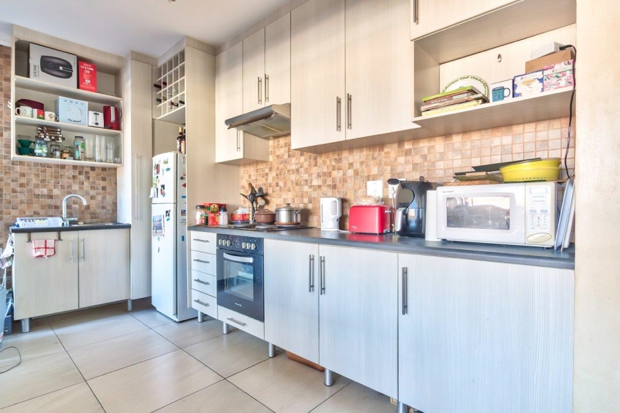 1 Bedroom Property for Sale in Sea Point Western Cape
